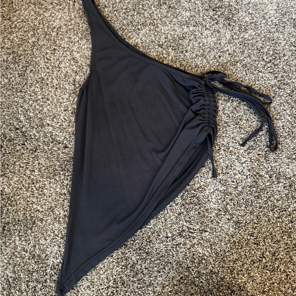 Edikted Gray Asymmetrical Top (SET)
